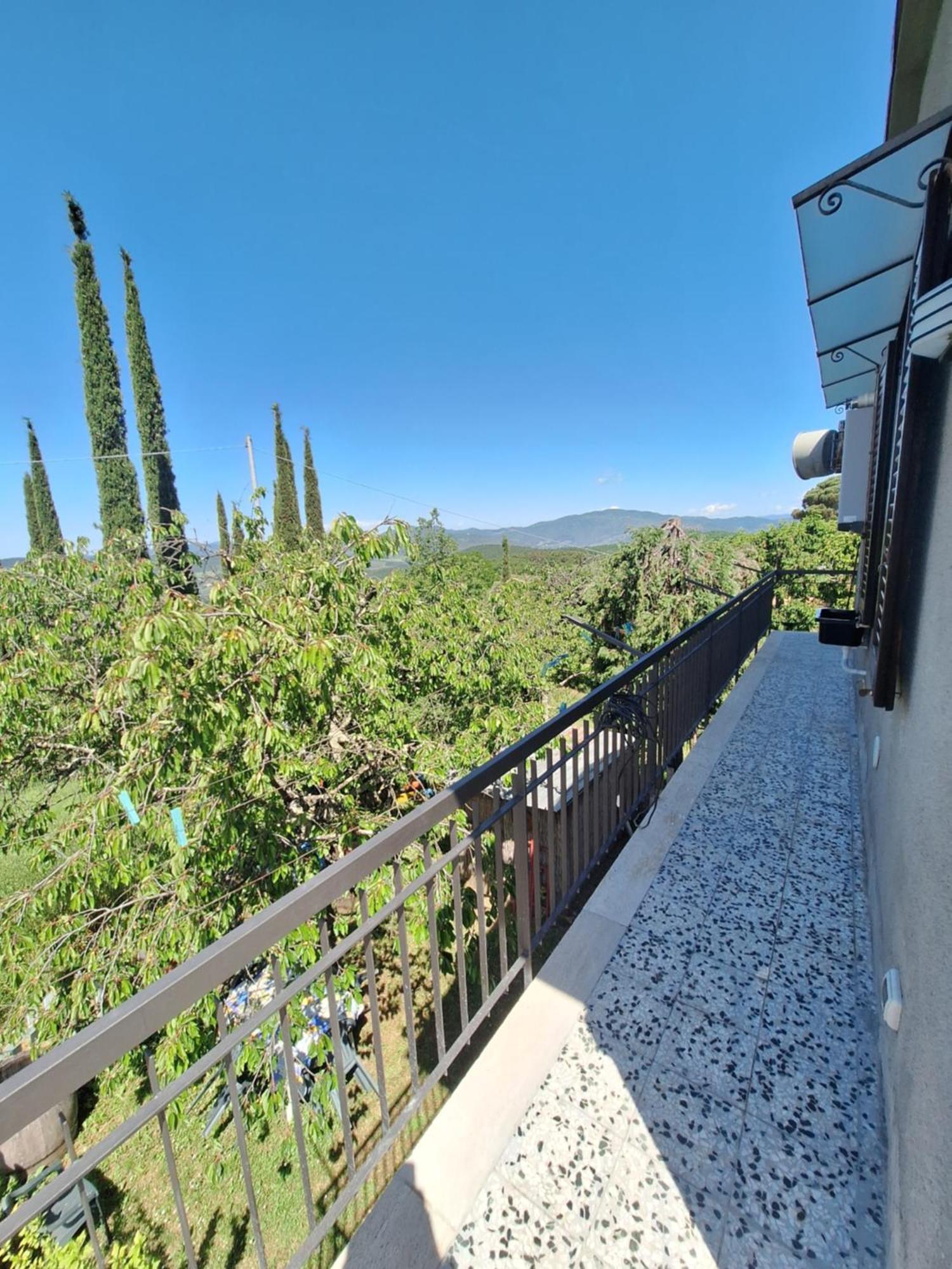 La Casa Di Nonno Apartment Pelago Bagian luar foto